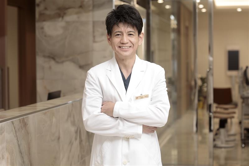 札幌ひかげ眼科・目もとの美容外科クリニック 院長 日景 史人