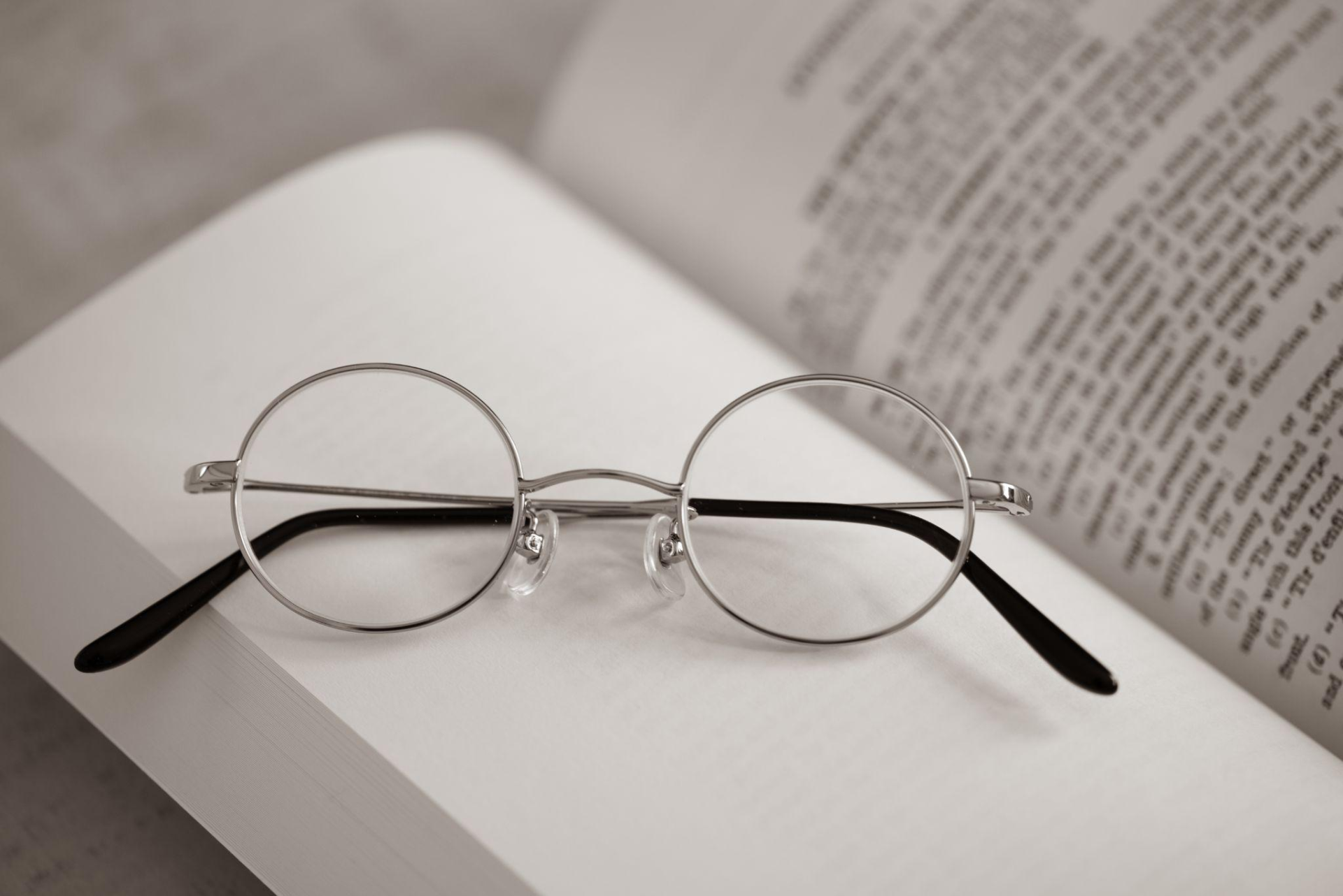 眼科の視力検査は何が違う？